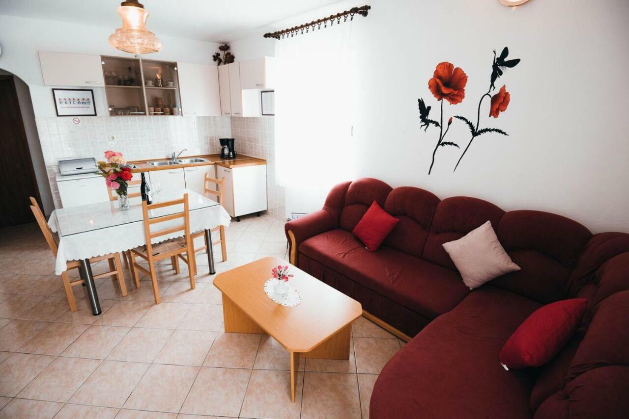Apartmani Tamaris Vodice Exterior foto
