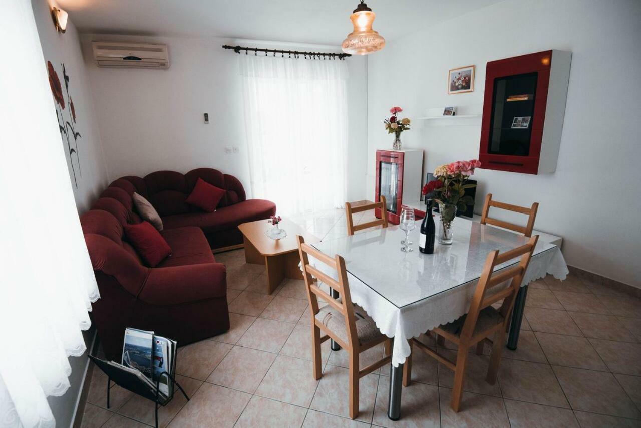 Apartmani Tamaris Vodice Exterior foto