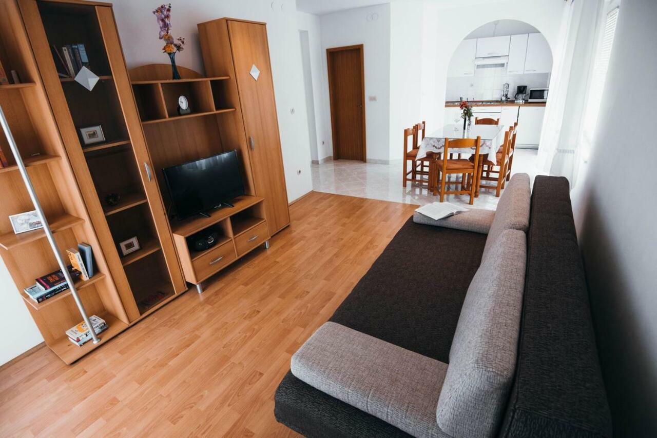 Apartmani Tamaris Vodice Exterior foto